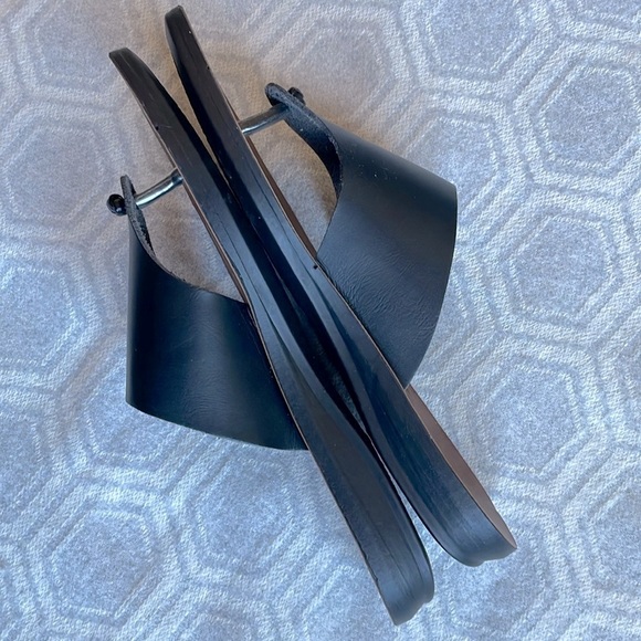 Aerosoft Orthopedic Flat Sandals Black/Brown Women’s Sz: 41 EU. (10 US) - Picture 5 of 12